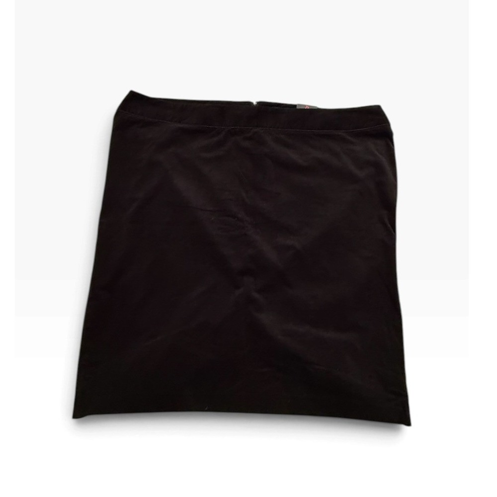 NWT Torrid Womens Size 24 Black Velvet Pencil Skirt with Sexy Button Slit Vent